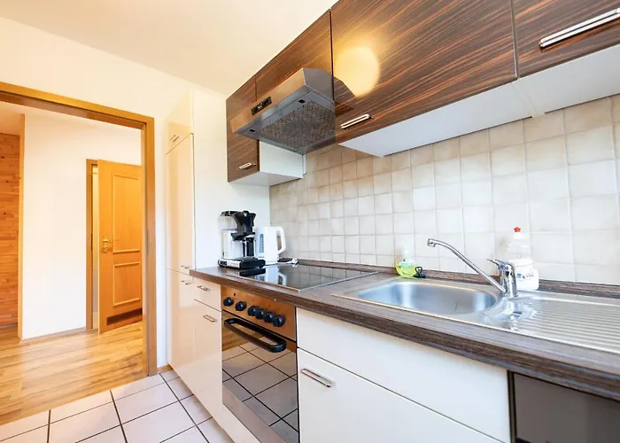 Hausberg Apartman *